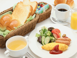 朝はパンとドリンクを無料提供